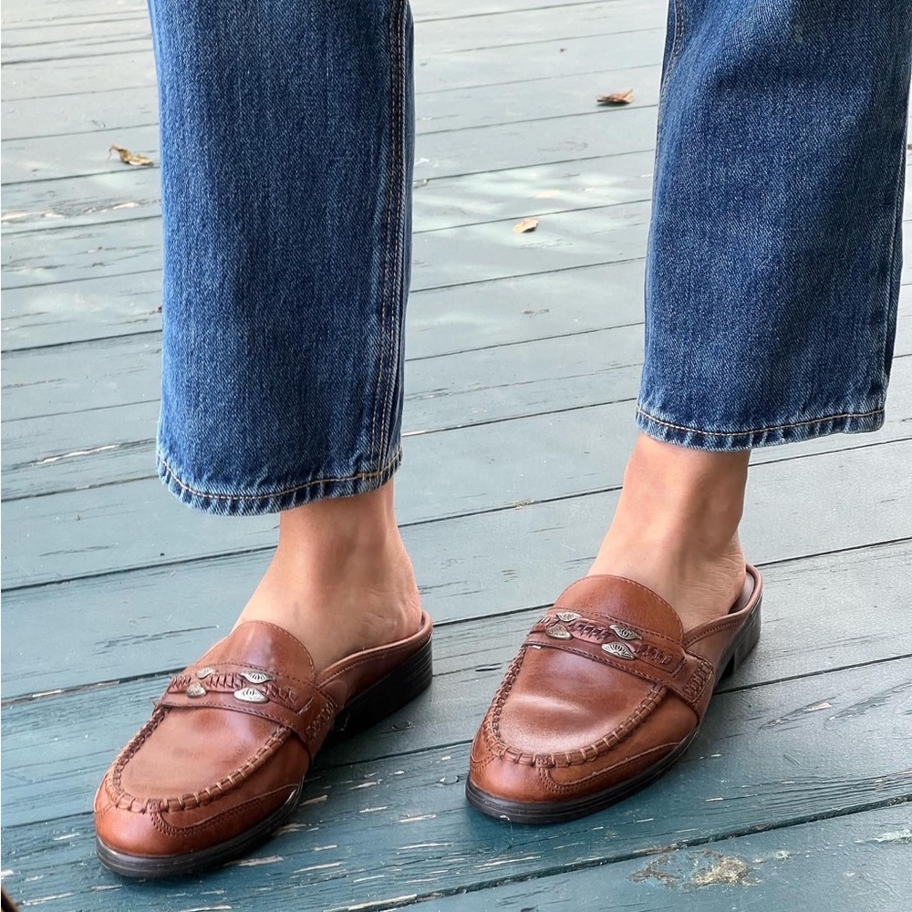 Women’s size 7 1/2 brown loafers